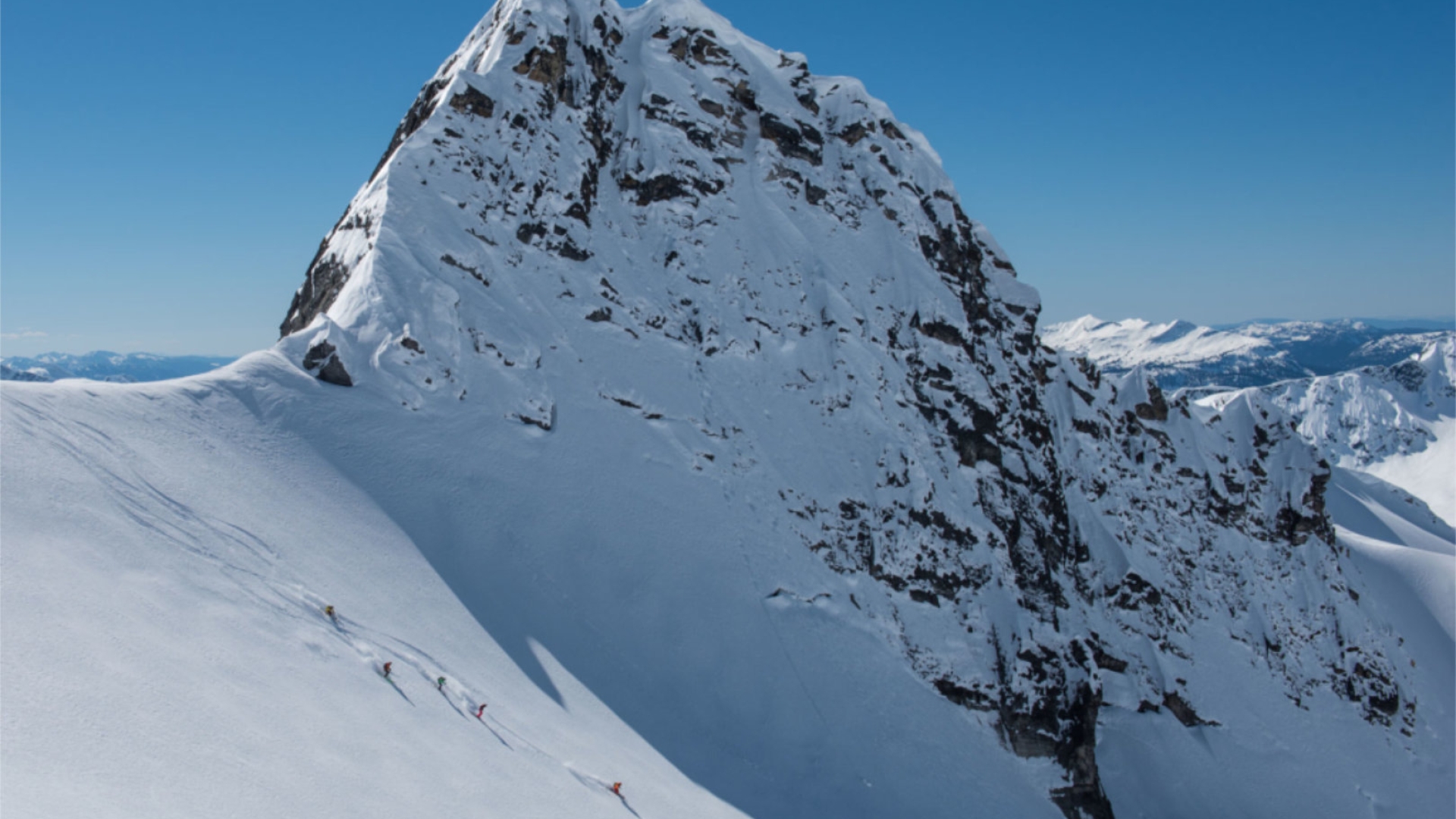 Heliskiing im April